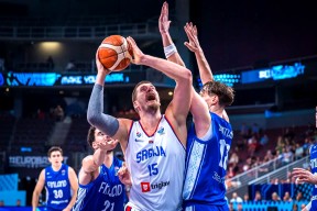 爱游戏体育 -山东男篮迎欧篮联关键赛；冲刺阶段豪取连胜；引发热议；团队化学反应显著的简单介绍