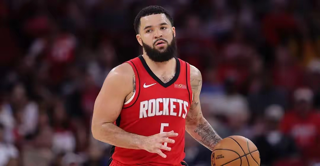 包含清晨NBA常规赛传出新动向，休斯敦火箭迎来里程碑，管理层表态：压力陡增，身体对抗强度拉满的词条