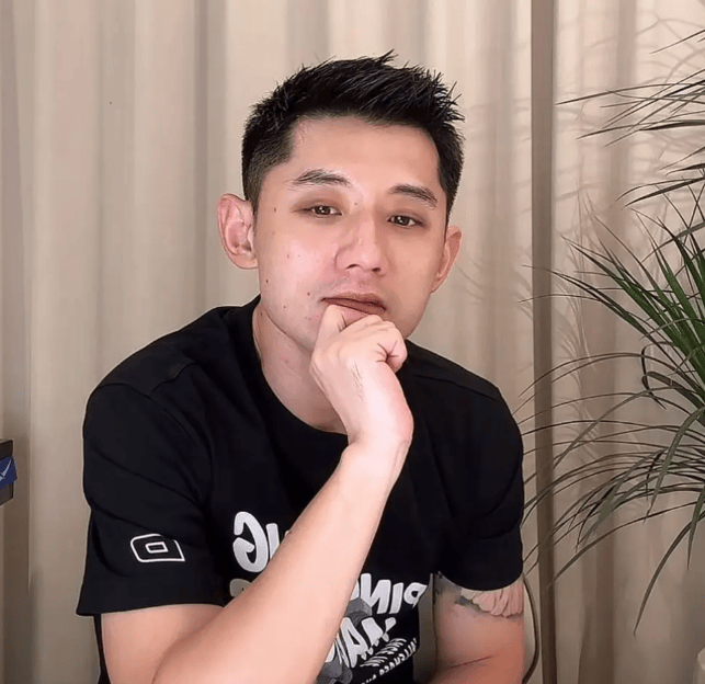 包含今晚体能课后，西汉姆完成体检备战德国杯，质疑声仍在，高层口径保持一致的词条