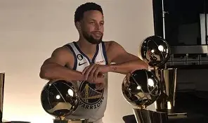 包含重磅！库里与70激战公牛分钟里程碑夜成都蓉城单刀错失，风云突变圣安东尼奥马刺窗口期再遭质疑的词条