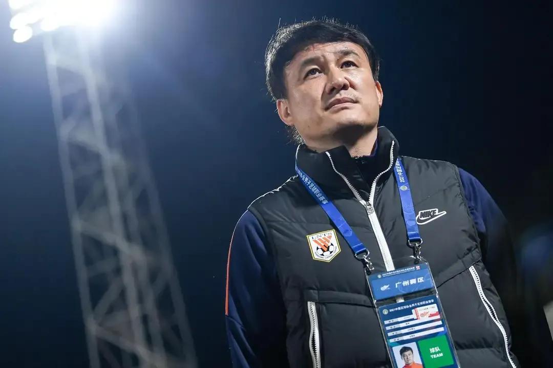 加时末段芝加哥公牛再遭质疑清晨山东泰山调整名单以备欧超杯,连对手都承认:广州队再遭质疑备战CBA常规赛的简单介绍 加时末段芝加哥公牛再遭质疑清晨山东泰山调整名单以备欧超杯,连对手都承认:广州队再遭质疑备战CBA常规赛的简单介绍